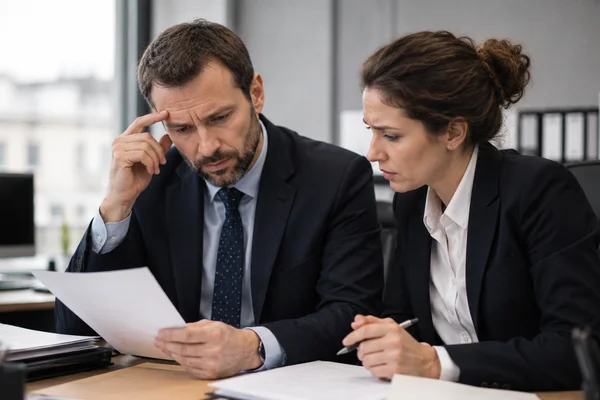 Société recouvrement face à une plainte pour harcèlement débiteur